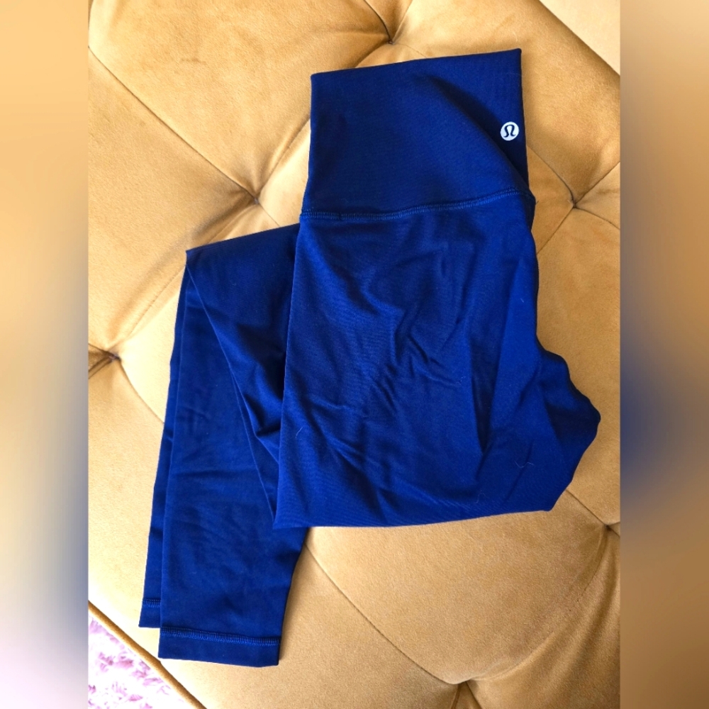 Lululemon Blue leggings. Size 6.